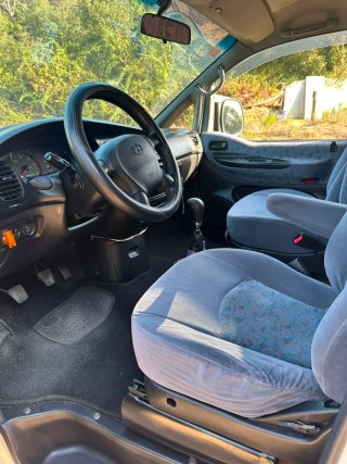 Hyundai H-1 2001