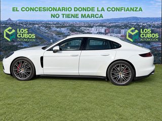 Porsche Panamera 4
