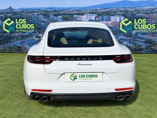 Porsche Panamera 4