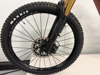 MONDRAKER CRAFTY CARBON RR ABS, AXS RACE TEST BICI