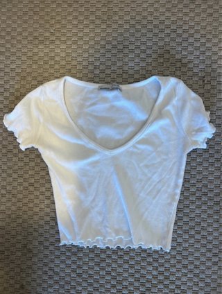 Top blanco cuello pico Pull&Bear