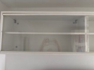 Mueble de pared blanco