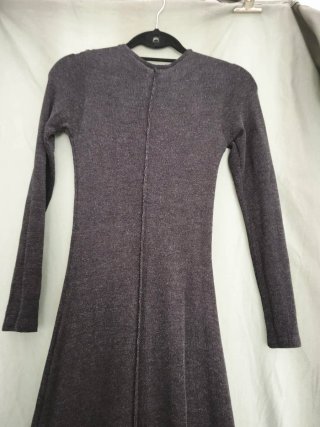 Vestido longo cinzento muito escuro