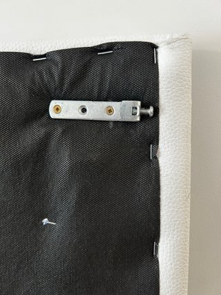 Cabecero polipiel blanco capitoné