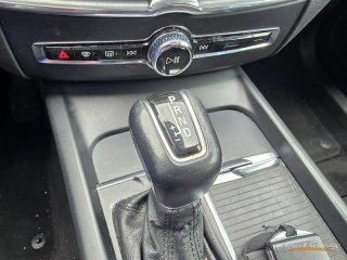 VOLVO XC60 2.0 B4 AWD MOMENTUM AUTO