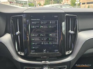 VOLVO XC60 2.0 B4 AWD MOMENTUM AUTO
