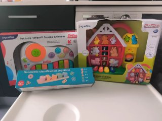 Lote Juguetes Musicales Nenittos y juego de formas