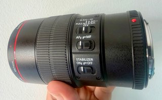 Canon EF 100mm f/2.8L Macro IS USM