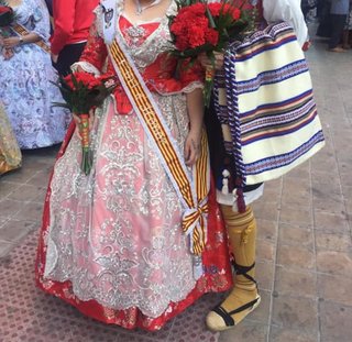 Traje de Fallera