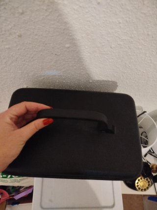 Maleta de viaje negra con combinación