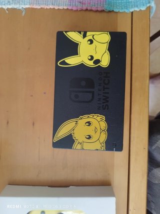 Nintendo Switch Edición Limitada Pokémon