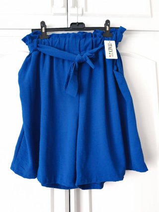 Conjunto Top Estampado y Pantalón Corto Azul