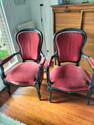Sillones Isabelinos Antiguos Rojo y Negro