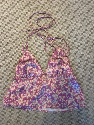 Top halter flores Pull&Bear