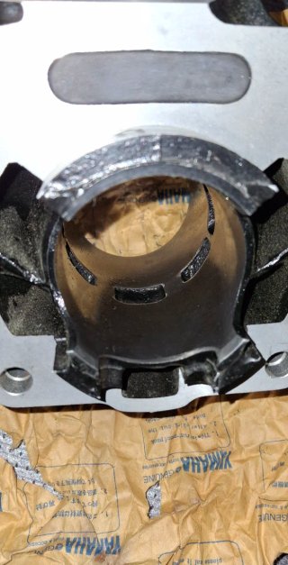 Cilindro delantero Yamaha RD500 47X-W1135-01