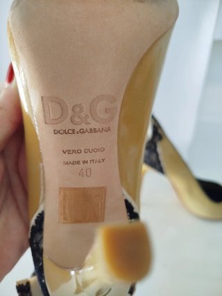 Zapatos D&G Mostaza y Negro con Encaje