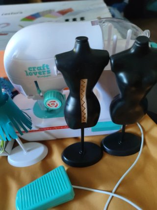Máquina de coser de juguete