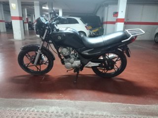Motocicleta Negra