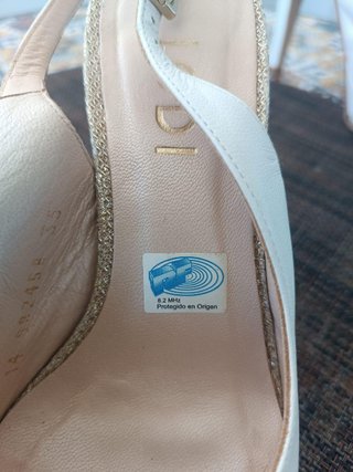 Zapatos LODI blancos plataforma pedrería