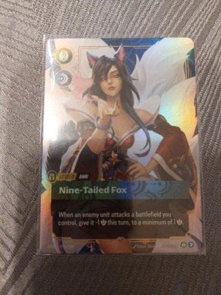 Carta Ahri Nine-Tailed Fox LoL
