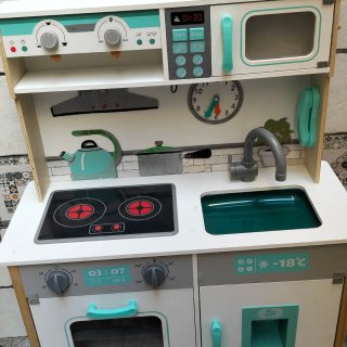 Cocinita de madera para niños con sonido y luz