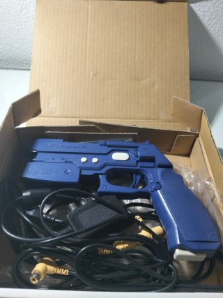 Pack PS2 Fat + 2 Pistolas Arcade + 4 Juegos