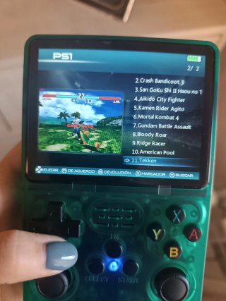 Consola Retro Portátil R36S más de 20,000 juegos