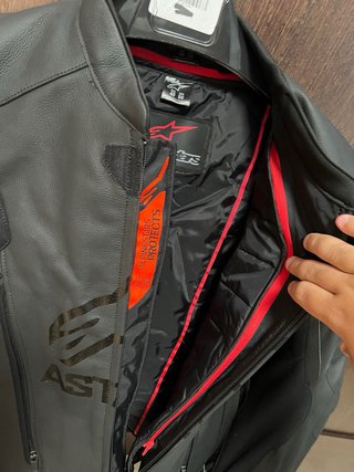 Chaqueta Alpinestars GP Plus V4 Talla 50 Negra