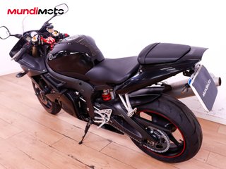 YAMAHA YZF R6