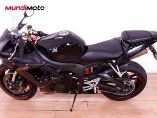 YAMAHA YZF R6
