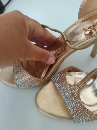 Zapatos de fiesta dorados talla 40