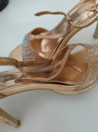Zapatos de fiesta dorados talla 40