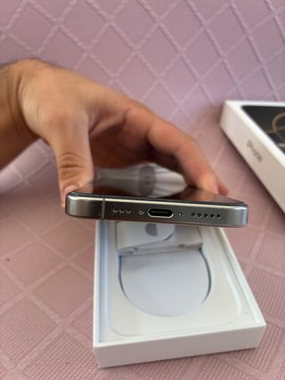 iPhone 16 Pro 256GB con caja