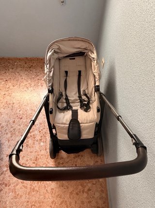 Inglesina Aptica Beige – Trio completo + soporte