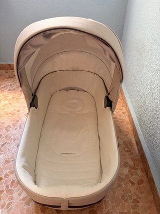 Inglesina Aptica Beige – Trio completo + soporte