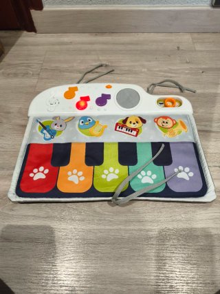 Piano musical infantil con animales
