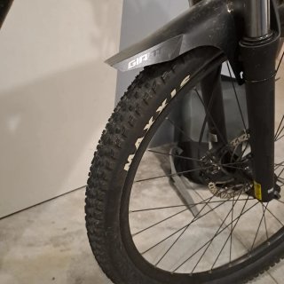 Bicicleta Eléctrica Giant Negra talla L