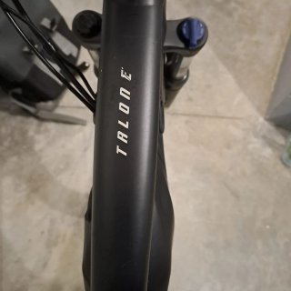 Bicicleta Eléctrica Giant Negra talla L