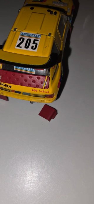 Colección coches escala 1 43 Peugeot 205 Dakar