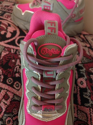 Zapatillas plataforma Buffalo Chai fucsia