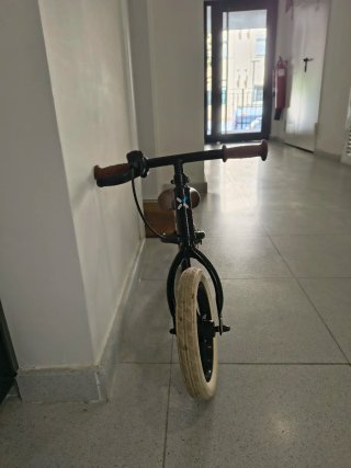 Bicicleta infantil B'TWIN sin pedales