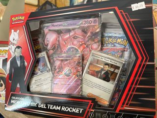Colección Pokémon Mewtwo EX del Team Rocket