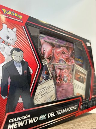 Colección Pokémon Mewtwo EX del Team Rocket