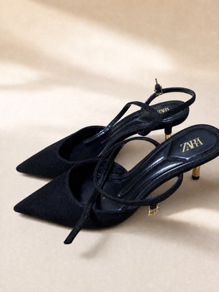 Zapatos de tacón Zara negros