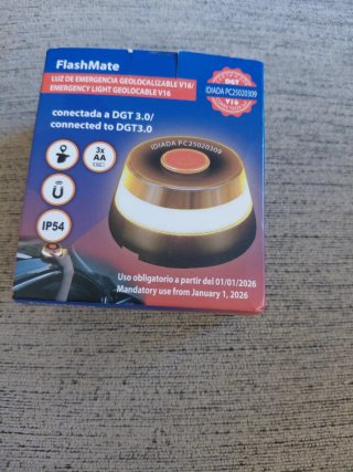 Luz de emergencia V16 FlashMate DGT 3.0