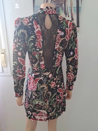 Vestido estampado floral Zara