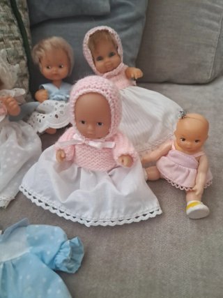 4 Muñecas Barriguitas y más