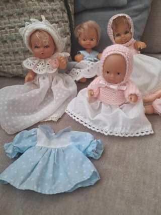 4 Muñecas Barriguitas y más