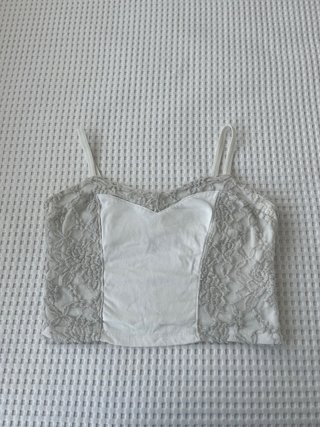 Top Hollister encaje blanco