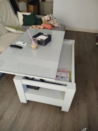 Mesa de centro con cristal gris claro elevable